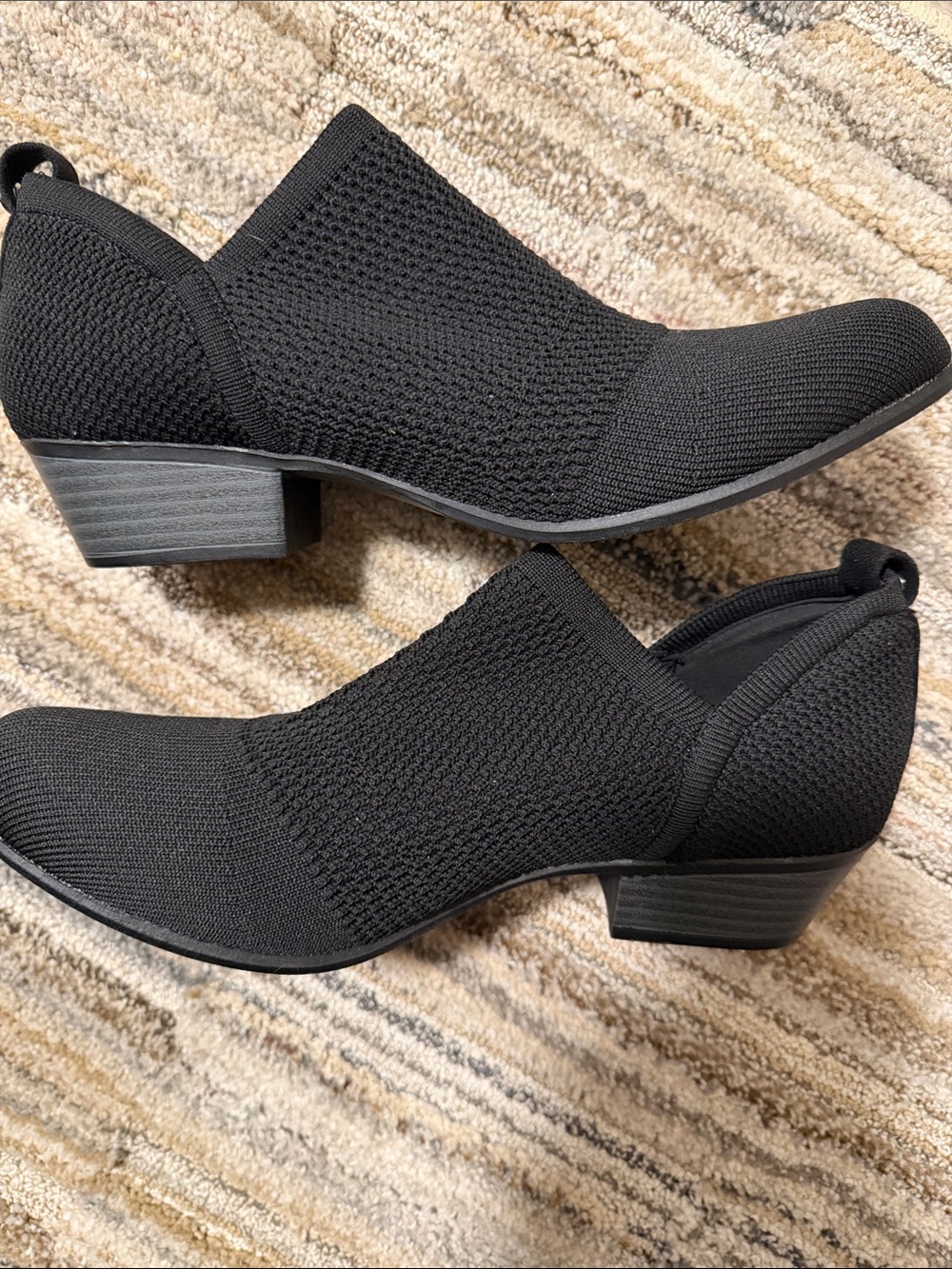 NEW Daisy Fuentes Black Slip-On Stretch Knit Ankle Booties Comfort Sock Size 8